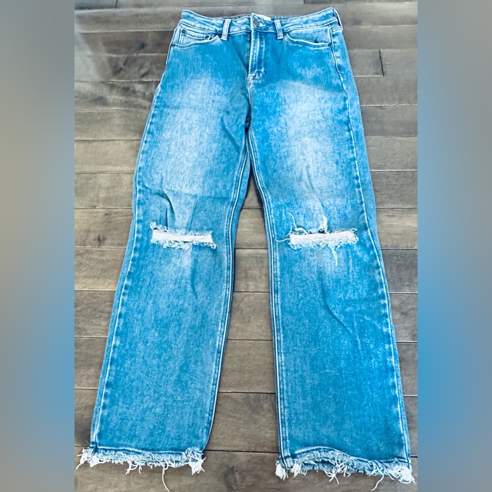 Like New Women’s Sz 28 Distressed Straight Just Black Blue Jeans